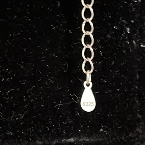 Butterfly choker - Picture 5 of 5